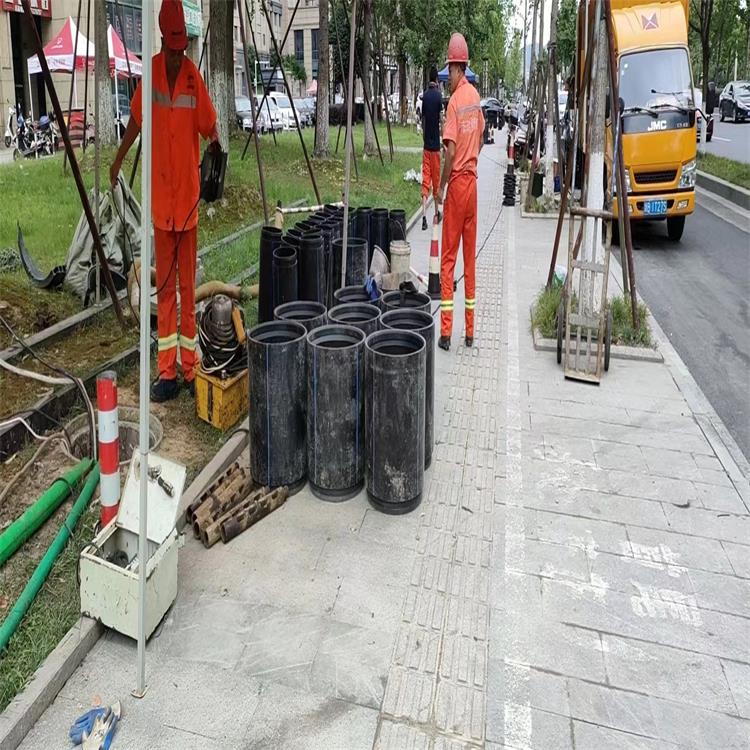 吊罗山乡管道短管置换修复